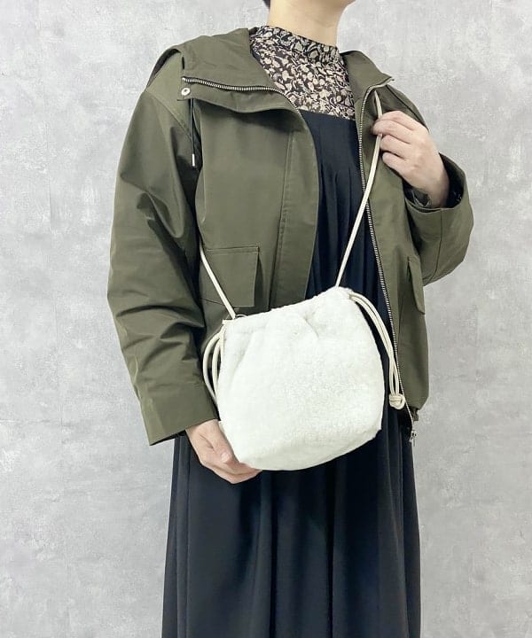 もり ともみさんの「BEAMS WOMEN｜」を使ったコーディネート