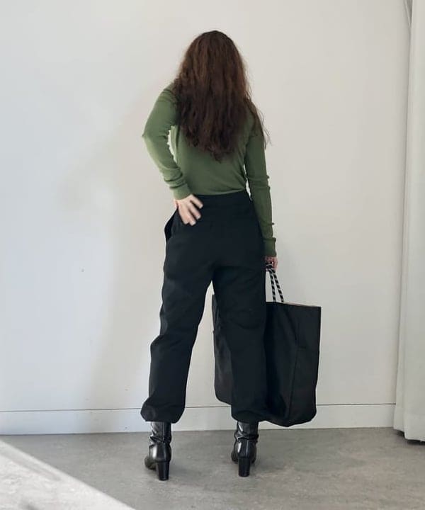 佐藤 美樹さんの「BEAMS WOMEN｜ZANCHETTI / KEY RING レザーネックレス」を使ったコーディネート