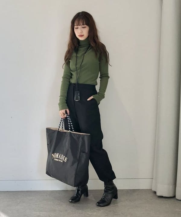佐藤 美樹さんの「BEAMS WOMEN｜ZANCHETTI / KEY RING レザーネックレス」を使ったコーディネート