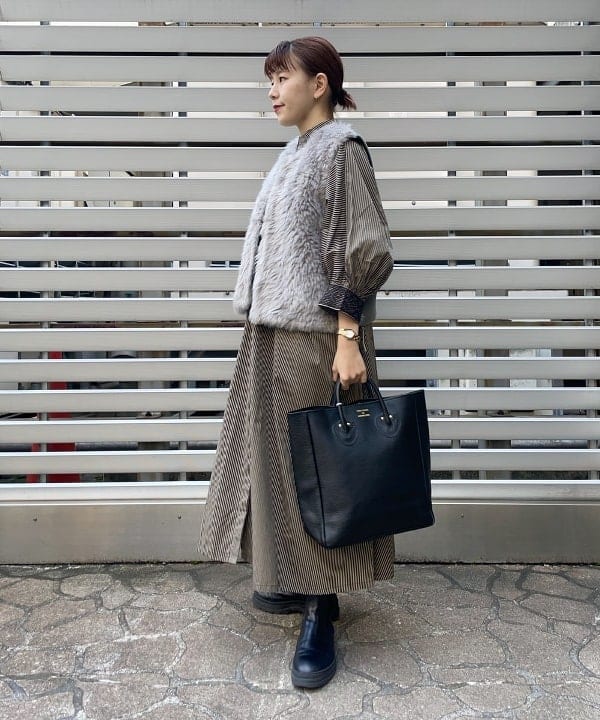 SAKAIさんの「BEAMS WOMEN｜YOUNG&OLSEN / レザートートバッグ M」を使ったコーディネート