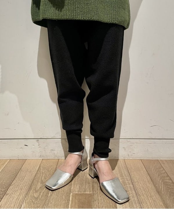 葛岡 七海さんの「BEAMS WOMEN｜Ray BEAMS / アンクルストラップ パンプス」を使ったコーディネート