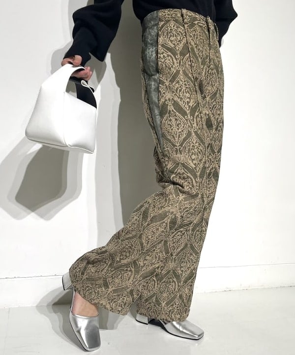 カワグチ シオリさんの「BEAMS WOMEN｜Ray BEAMS / アンクルストラップ パンプス」を使ったコーディネート