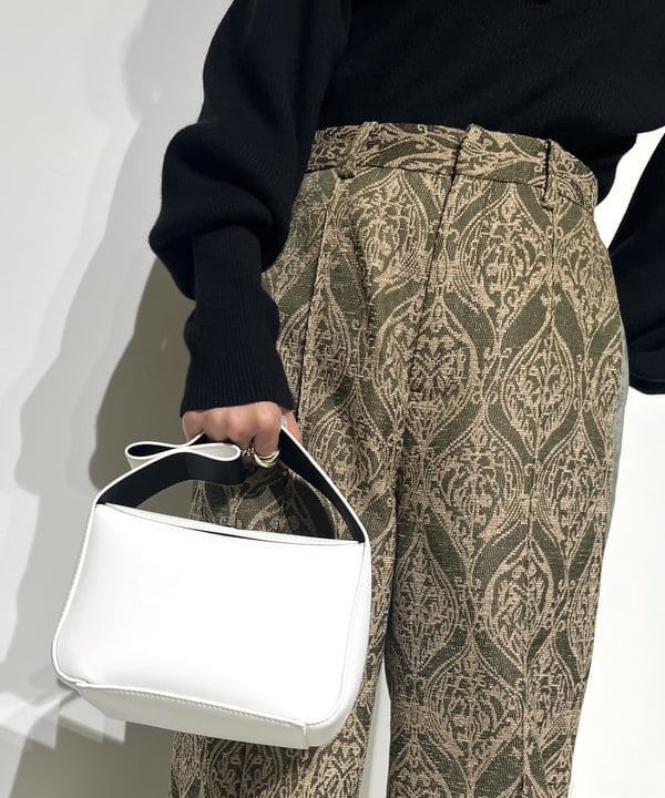 カワグチ シオリさんの「BEAMS WOMEN｜Ray BEAMS / アンクルストラップ パンプス」を使ったコーディネート