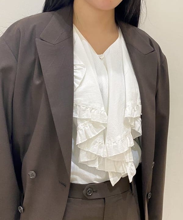 鈴木 悠里さんの「BEAMS WOMEN｜」を使ったコーディネート