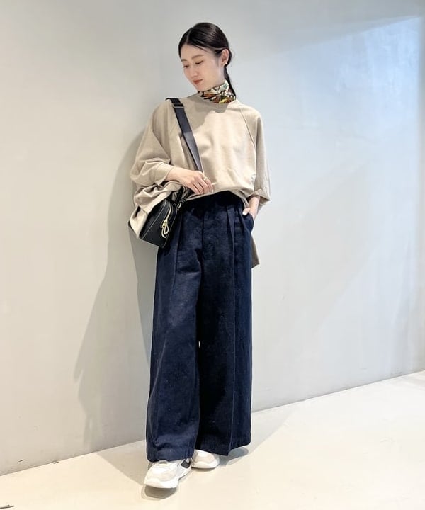隈元 楓さんの「BEAMS WOMEN｜TOFF&LOADSTONE / ジョリー ミニボストン ショルダーバッグ」を使ったコーディネート