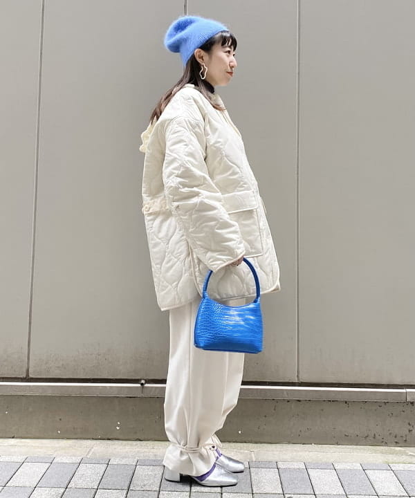 庭野 優紀さんの「BEAMS WOMEN｜キルティング ノーカラー ブルゾン」を使ったコーディネート