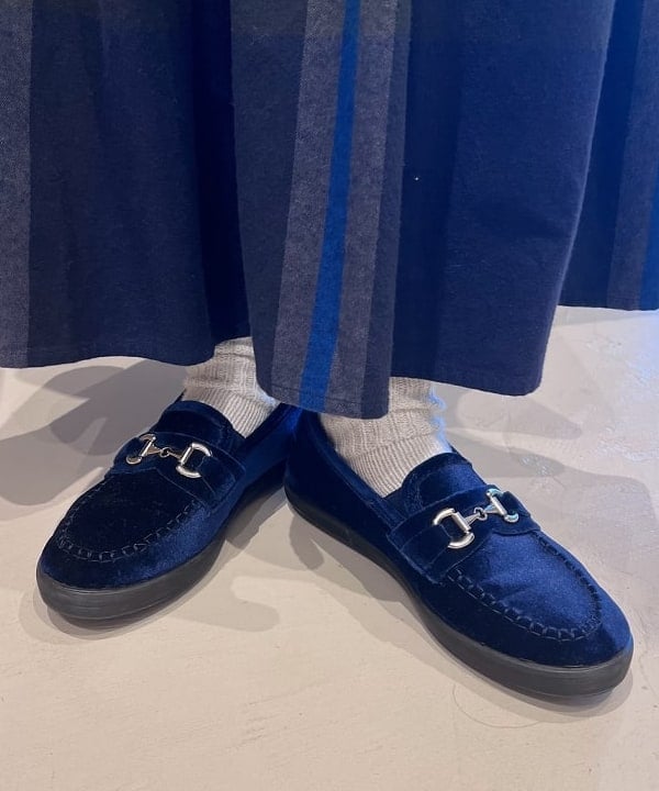 清水 彩乃さんの「BEAMS WOMEN｜【別注】BUZZ RICKSON'S / シャンブレー ロングスリーブ シャツ」を使ったコーディネート