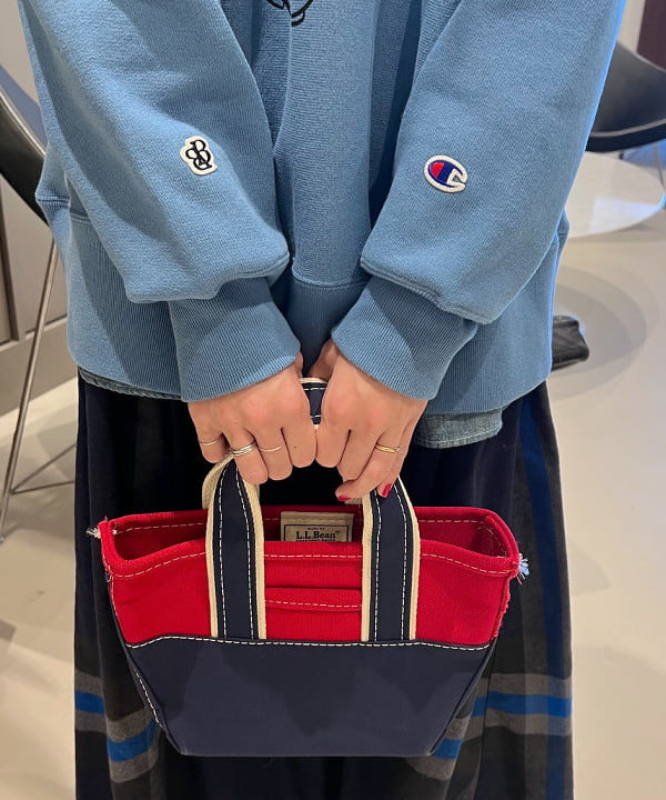 清水 彩乃さんの「BEAMS WOMEN｜【別注】BUZZ RICKSON'S / シャンブレー ロングスリーブ シャツ」を使ったコーディネート