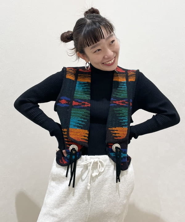 ハルキ　モモナさんの「BEAMS WOMEN｜Ray BEAMS / パイプ フープ ピアス」を使ったコーディネート