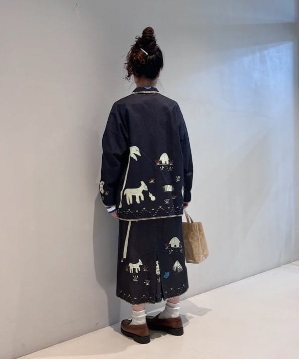 清水 彩乃さんの「BEAMS WOMEN｜BEAMS BOY / BBロゴ ショップバック」を使ったコーディネート