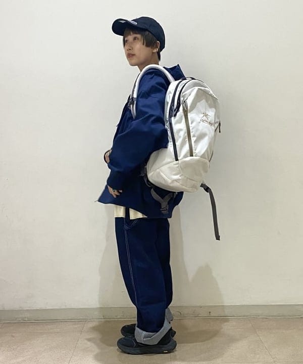 オカモト ミサキさんの「BEAMS WOMEN｜GOOD ROCK SPEED &times; BEAMS BOY / 別注 カレッジ クルー スウェット」を使ったコーディネート