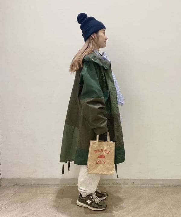 木村 海侑さんの「BEAMS WOMEN｜BEAMS BOY / BBロゴ ショップバック」を使ったコーディネート
