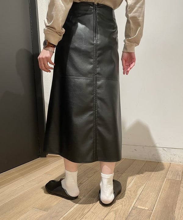 鈴木 亜美さんの「BEAMS WOMEN｜」を使ったコーディネート