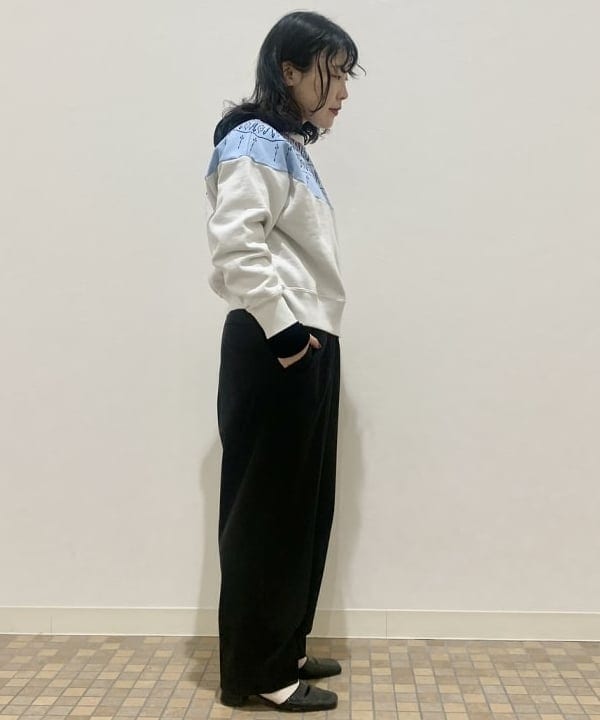 乙藤 侑里さんの「BEAMS WOMEN｜Ray BEAMS / アンクルストラップ パンプス」を使ったコーディネート