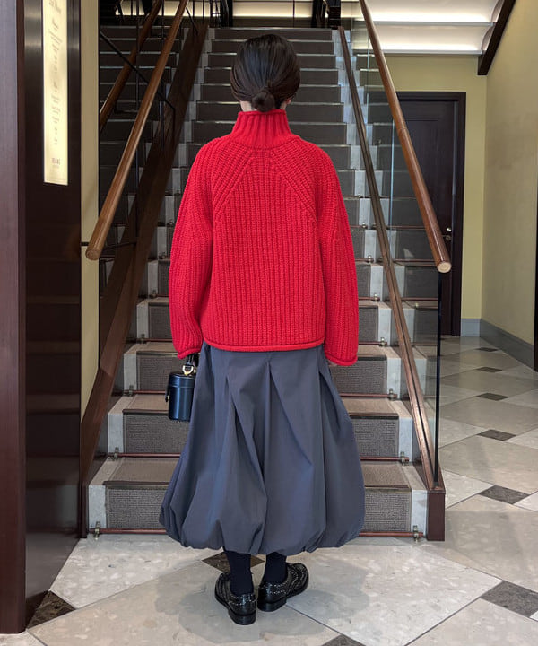 蒲原 捺美さんの「BEAMS WOMEN｜CHRISTIAN VILLA / レザー バニティーバッグ」を使ったコーディネート