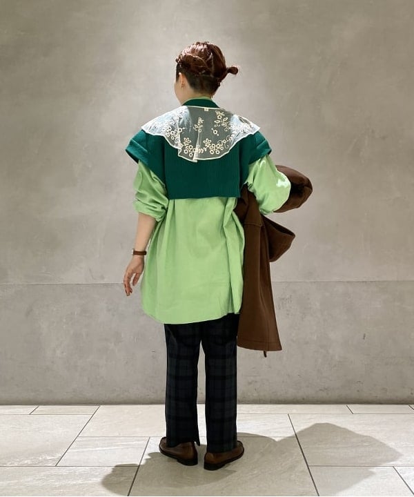 吉野 多恵さんの「BEAMS WOMEN｜BEAMS BOY / GOLDメッキ 0.8mm リング」を使ったコーディネート