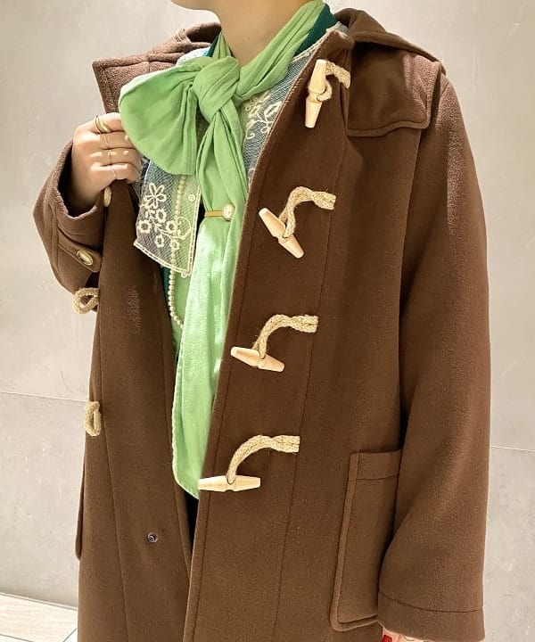 吉野 多恵さんの「BEAMS WOMEN｜BEAMS BOY / GOLDメッキ 0.8mm リング」を使ったコーディネート