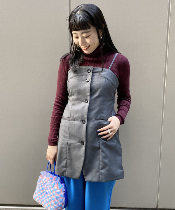 庭野 優紀さんの「BEAMS WOMEN｜Ray BEAMS / アンクルストラップ パンプス」を使ったコーディネート