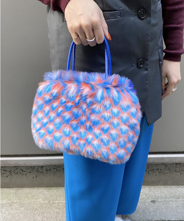 庭野 優紀さんの「BEAMS WOMEN｜Ray BEAMS / アンクルストラップ パンプス」を使ったコーディネート