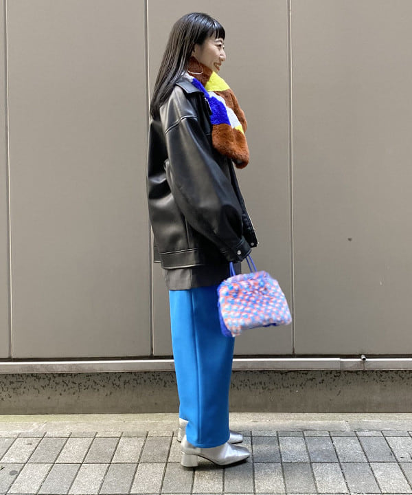 庭野 優紀さんの「BEAMS WOMEN｜Ray BEAMS / アンクルストラップ パンプス」を使ったコーディネート