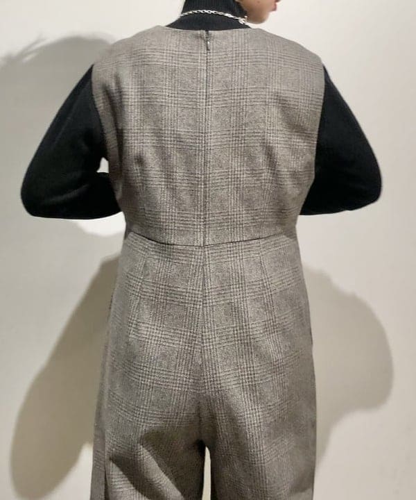 佐藤 美樹さんの「BEAMS WOMEN｜PHILIPPE AUDIBERT × Demi-Luxe BEAMS / 別注 Millie ネックレス シルバー」を使ったコーディネート