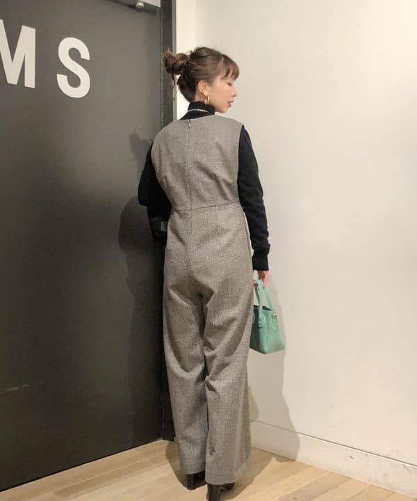 佐藤 美樹さんの「BEAMS WOMEN｜PHILIPPE AUDIBERT × Demi-Luxe BEAMS / 別注 Millie ネックレス シルバー」を使ったコーディネート