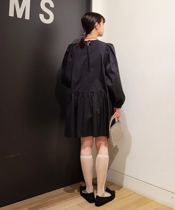 saori KATOさんの「BEAMS WOMEN｜SEPTEMBER MOON / リボン バレエシューズ ソリッド」を使ったコーディネート