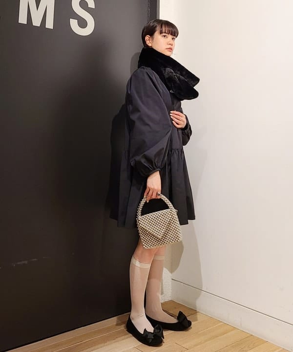 saori KATOさんの「BEAMS WOMEN｜SEPTEMBER MOON / リボン バレエシューズ ソリッド」を使ったコーディネート