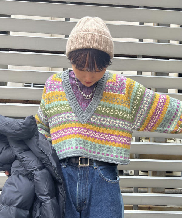 朱華さんの「BEAMS WOMEN｜BEAMS PLUS / カシミヤ リブ ニットキャップ」を使ったコーディネート