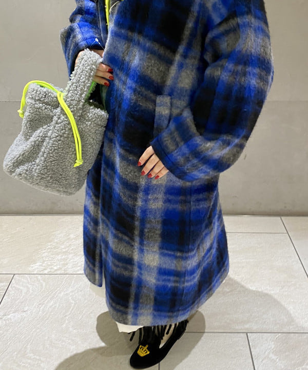 吉野 多恵さんの「BEAMS WOMEN｜BEAMS BOY / GOLDメッキ 0.8mm リング」を使ったコーディネート