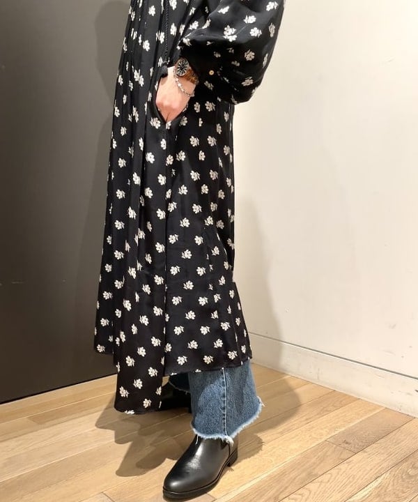 鈴木 亜美さんの「BEAMS WOMEN｜Ray BEAMS / レザー サイドゴア ブーツ」を使ったコーディネート
