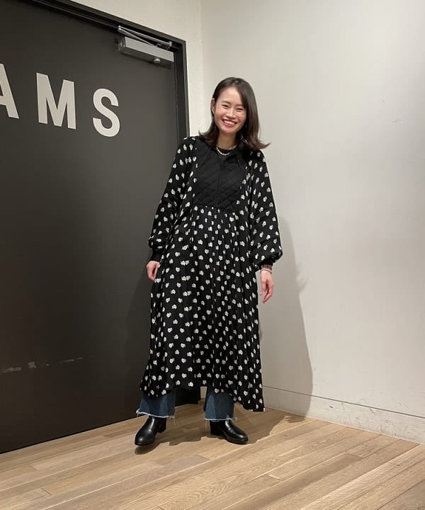 鈴木 亜美さんの「BEAMS WOMEN｜Ray BEAMS / レザー サイドゴア ブーツ」を使ったコーディネート
