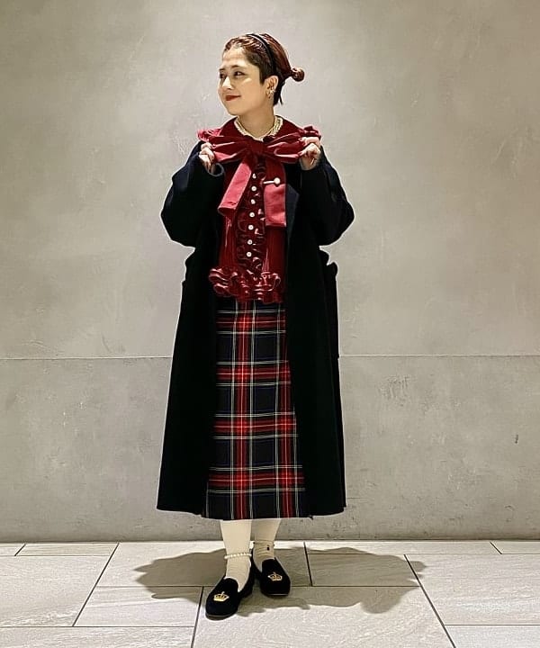 吉野 多恵さんの「BEAMS WOMEN｜BEAMS BOY / GOLDメッキ 0.8mm リング」を使ったコーディネート