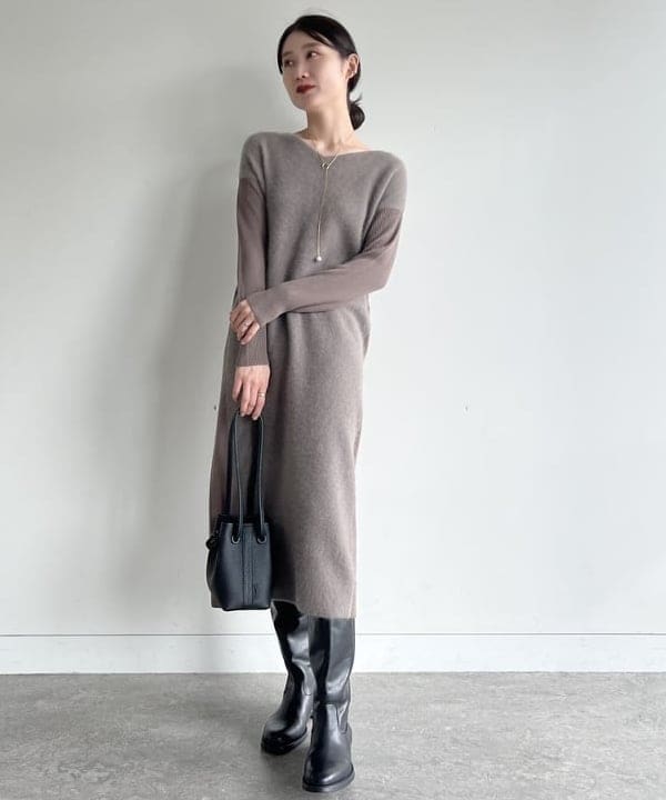 隈元 楓さんの「BEAMS WOMEN｜Demi-Luxe BEAMS / ガラスパール Y字 ネックレス」を使ったコーディネート