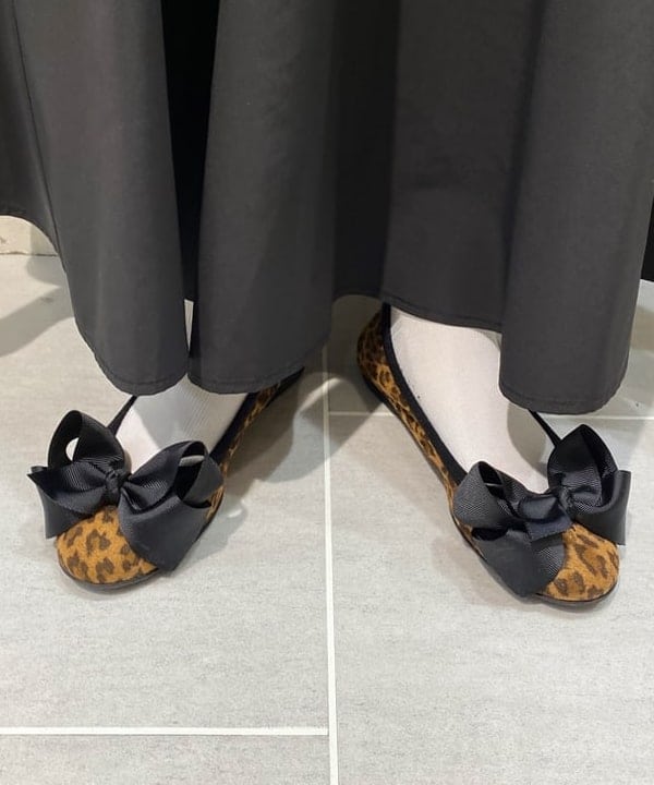 りかちょび/岸本梨佳さんの「BEAMS WOMEN｜ECODECO / カモフラ スマイル トートバッグ」を使ったコーディネート