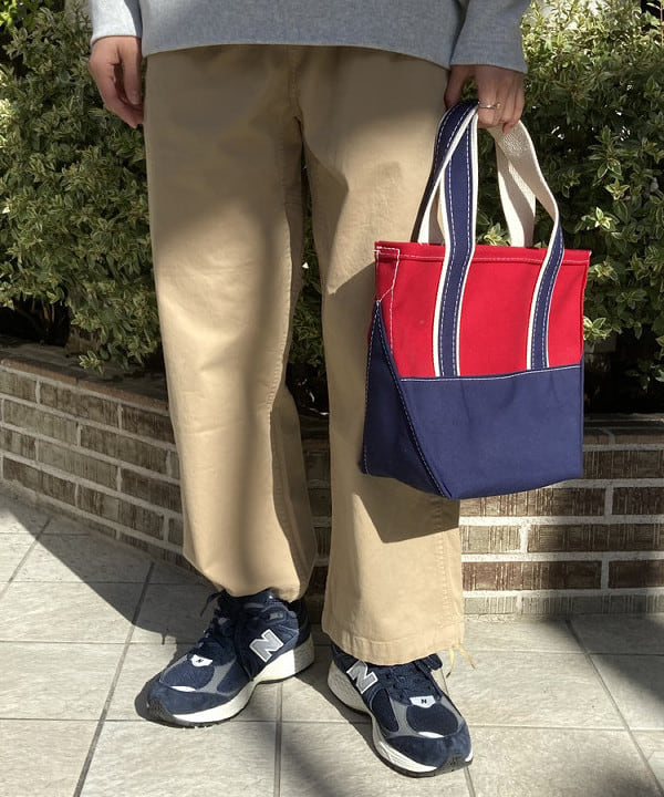 葵さんの「BEAMS WOMEN｜L.L.Bean / Deep Bottom Deluxe Boat and Tote S」を使ったコーディネート