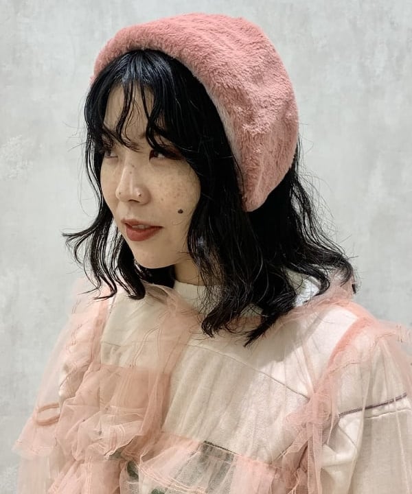 乙藤 侑里さんの「BEAMS WOMEN｜maturely / Embroidery Cut off Dress」を使ったコーディネート