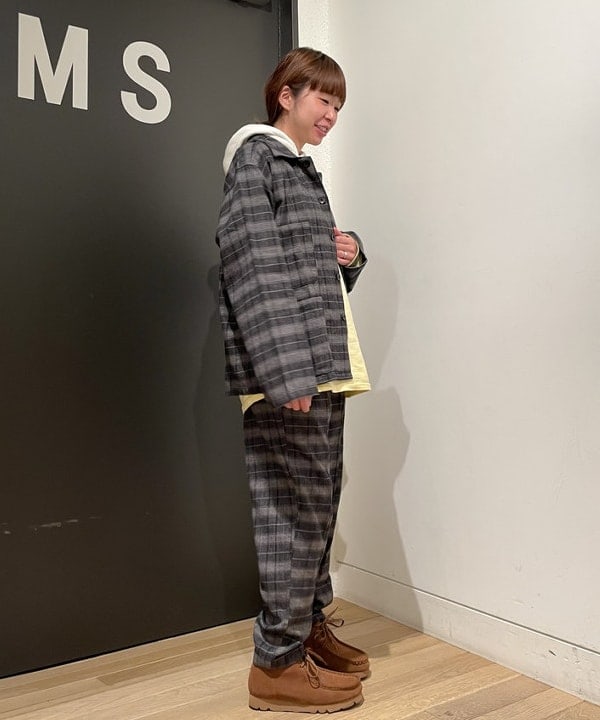 みかみさんの「BEAMS WOMEN｜Healthknit × BEAMS BOY / ワッフル プルオーバー パーカ」を使ったコーディネート