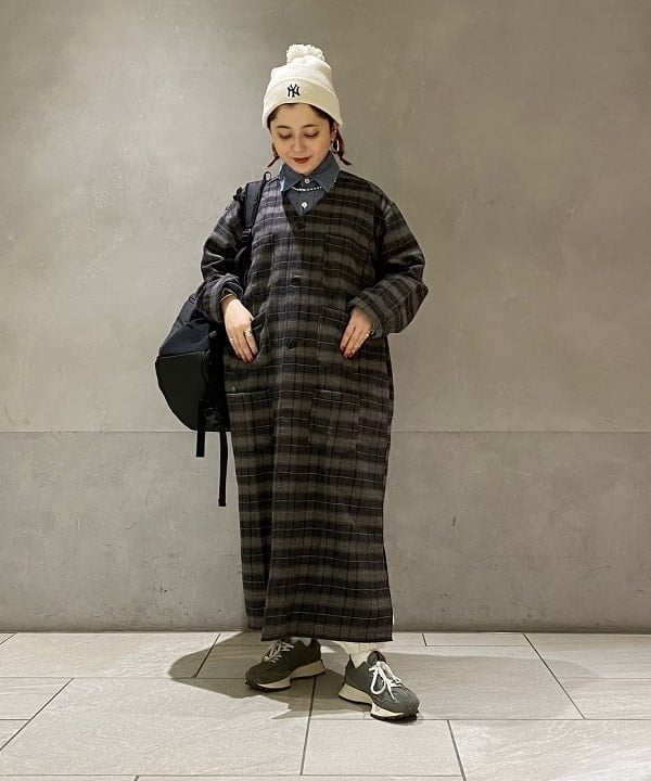 吉野 多恵さんの「BEAMS WOMEN｜【別注】BUZZ RICKSON'S / シャンブレー ロングスリーブ シャツ」を使ったコーディネート