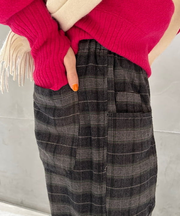 小原 もこさんの「BEAMS WOMEN｜【別注】BUZZ RICKSON'S / シャンブレー ロングスリーブ シャツ」を使ったコーディネート