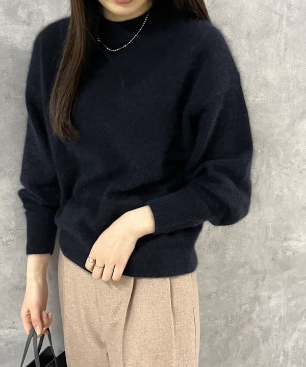 山田 千遥さんの「BEAMS WOMEN｜les bon bon / ヴィクトリア ネックレス ゴールド」を使ったコーディネート