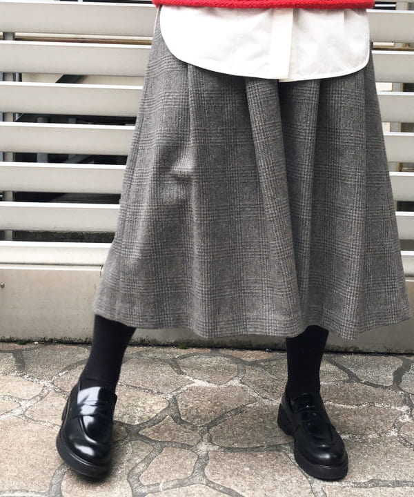 藤井 裕実子さんの「BEAMS WOMEN｜VIOLAd&rsquo;ORO / BIANCA ナイロン トートバッグ S」を使ったコーディネート