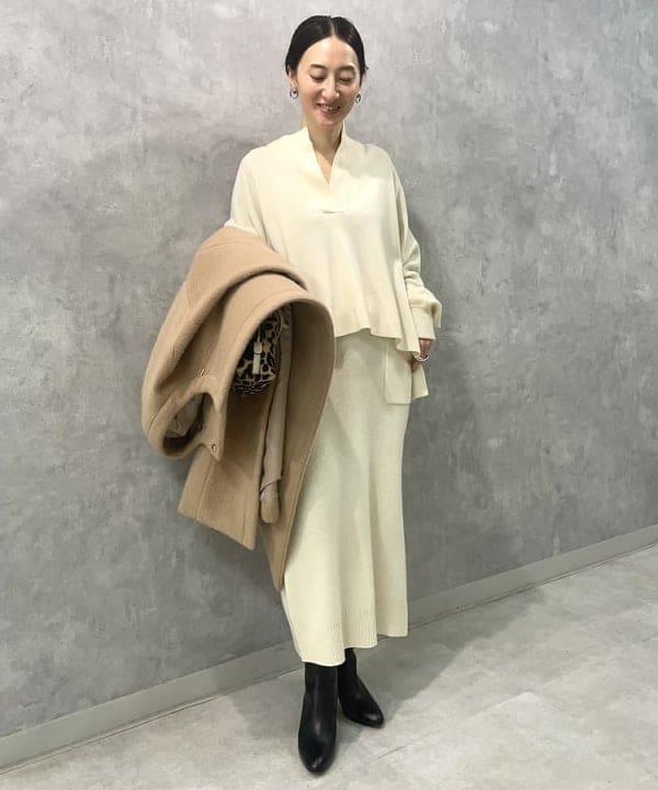 越智 里美さんの「BEAMS WOMEN｜Demi-Luxe BEAMS / ノーカラー シャギーコート」を使ったコーディネート