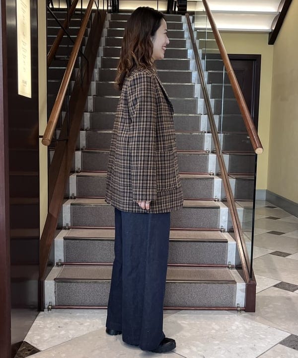 蒲原 捺美さんの「BEAMS WOMEN｜Demi-Luxe BEAMS / チェック ピークドラペル コート」を使ったコーディネート