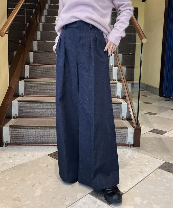 蒲原 捺美さんの「BEAMS WOMEN｜Demi-Luxe BEAMS / チェック ピークドラペル コート」を使ったコーディネート