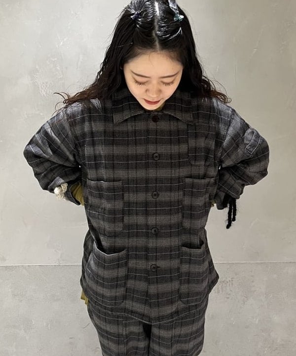 カスタニ モモノさんの「BEAMS WOMEN｜L.L.Bean × BEAMS PLUS ＆ BEAMS BOY / Deep Bottom Deluxe Boat and Tote Mini」を使ったコーディネート