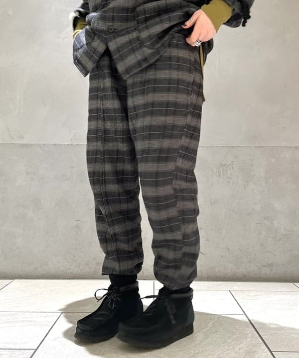 カスタニ モモノさんの「BEAMS WOMEN｜L.L.Bean × BEAMS PLUS ＆ BEAMS BOY / Deep Bottom Deluxe Boat and Tote Mini」を使ったコーディネート