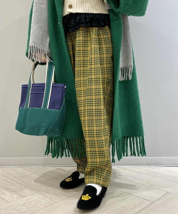 吉野 多恵さんの「BEAMS WOMEN｜L.L.Bean / Deep Bottom Deluxe Boat and Tote S」を使ったコーディネート