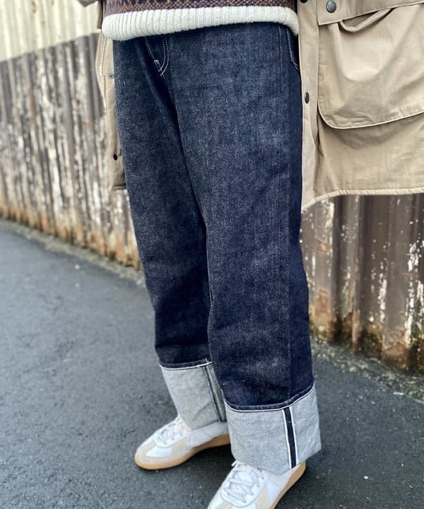 鈴木 悠里さんの「BEAMS WOMEN｜BEAMS PLUS / Leather Tab Cotton Belt」を使ったコーディネート
