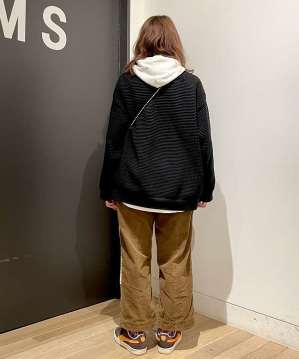 みかみさんの「BEAMS WOMEN｜Healthknit × BEAMS BOY / ワッフル プルオーバー パーカ」を使ったコーディネート